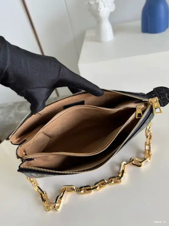 VUITTON LOUIS COUSSIN PM 0622